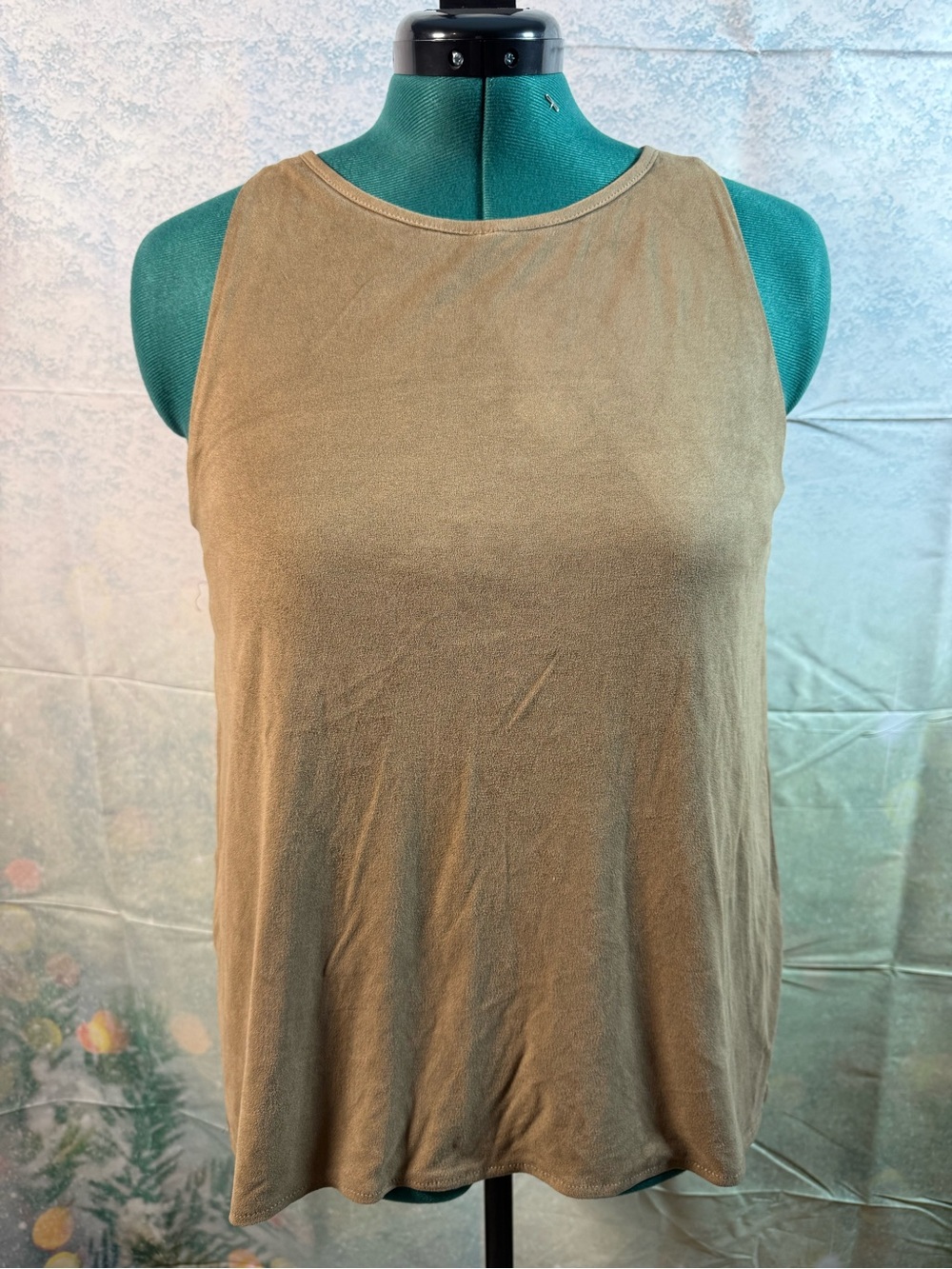 231-iris Olive Green Scoop Neck Tank Top
